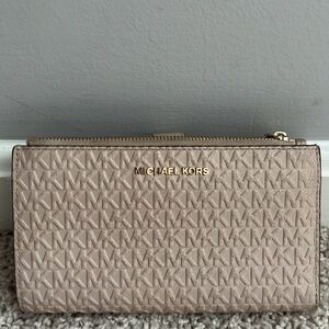 EUC Michael Kors 2 Way Wallet